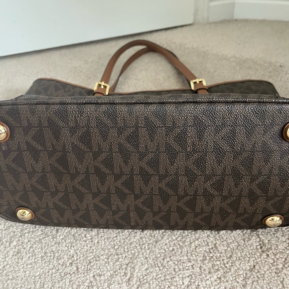 MICHAEL by Michael Kors bag - Picture 6 of 7